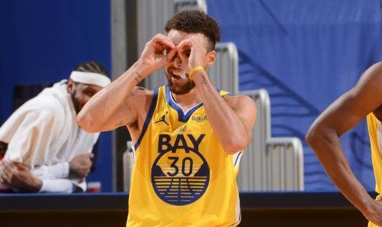 【话题】拜托了，你最好继续质疑斯蒂芬·库里